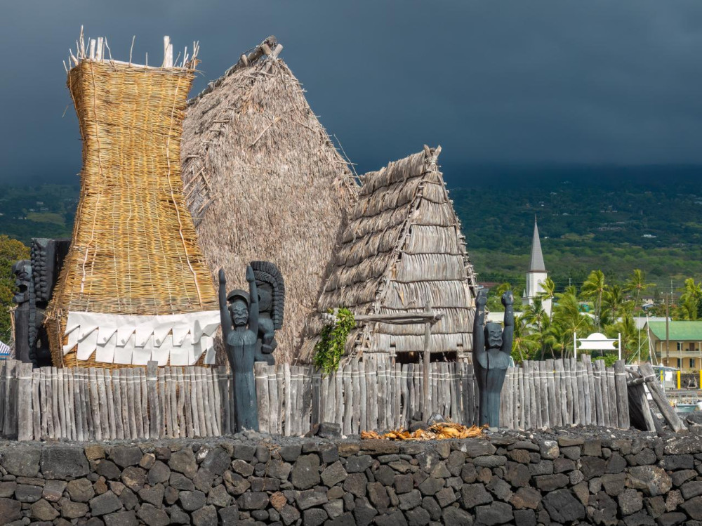 The Ghosts of Kailua-Kona: Private 1.5-Hr Spooky Tour in Hawaii