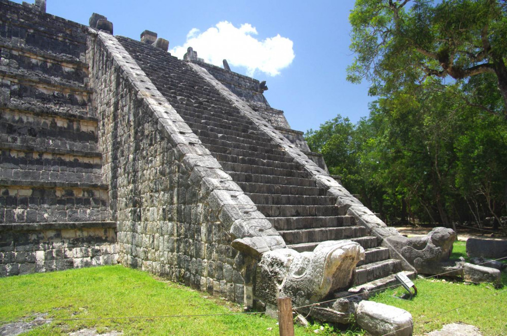 chichen itza self guided tour pdf