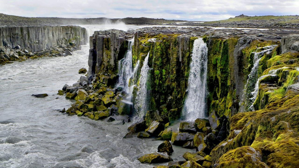 Private: Dettifoss, Asbyrgi & Myvatn From Husavik