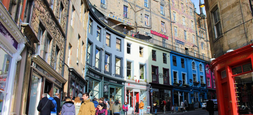 The Best of Edinburgh: Private Walking Tour With Edinburgh Castle