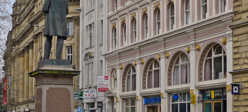 Welcome to Manchester: Private 2.5-hour Introductory Walking Tour
