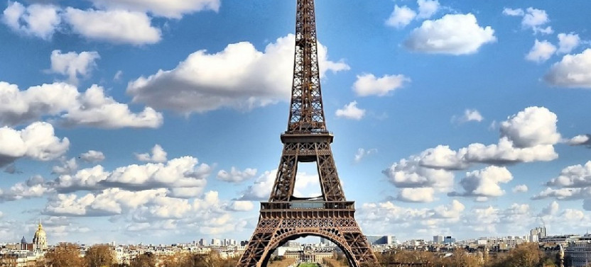 Private Paris by Night: Walking Tour Including Seine River Cruise