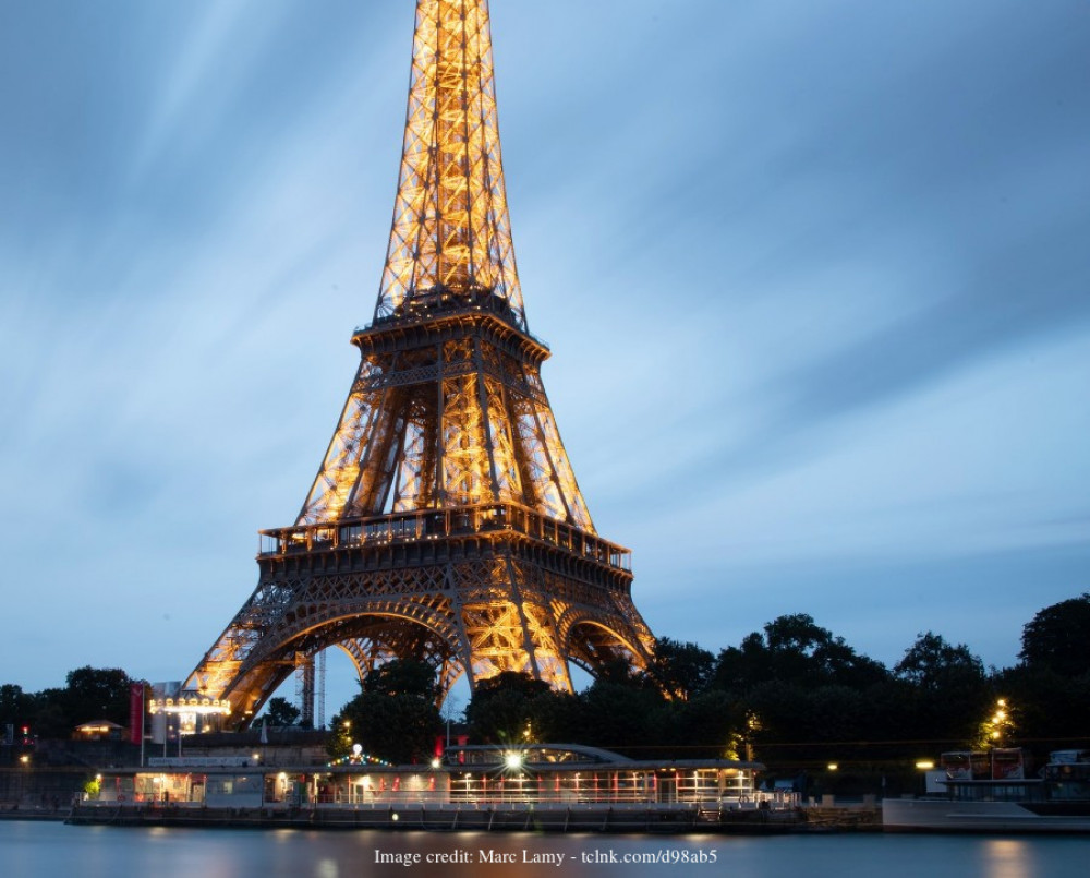 Private Paris by Night: Walking Tour Including Seine River Cruise