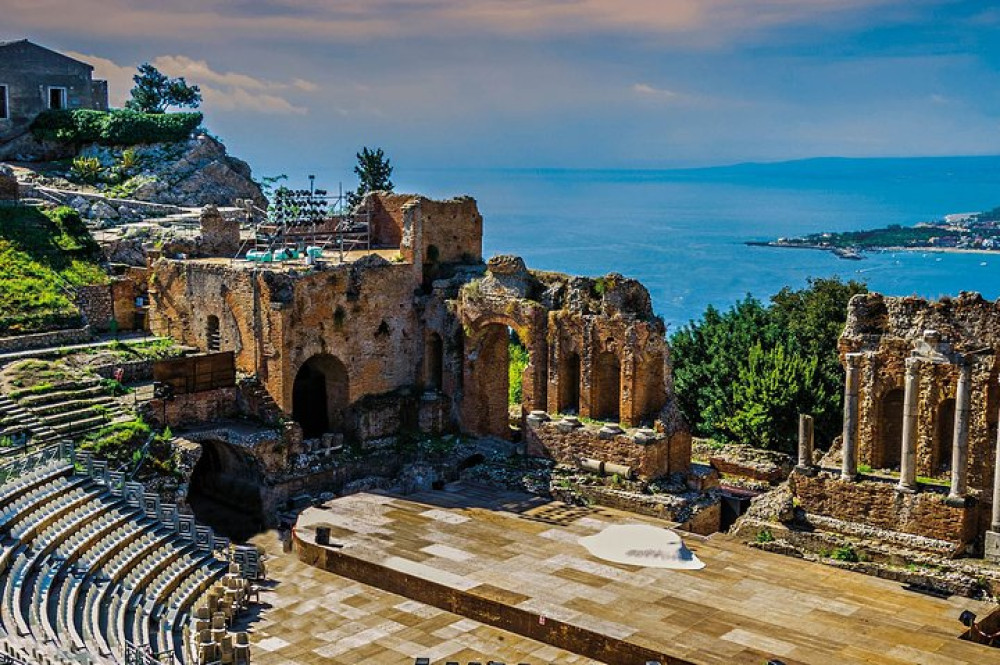 Private Full-Day Etna Volcano and Taormina Tour from Cefalù