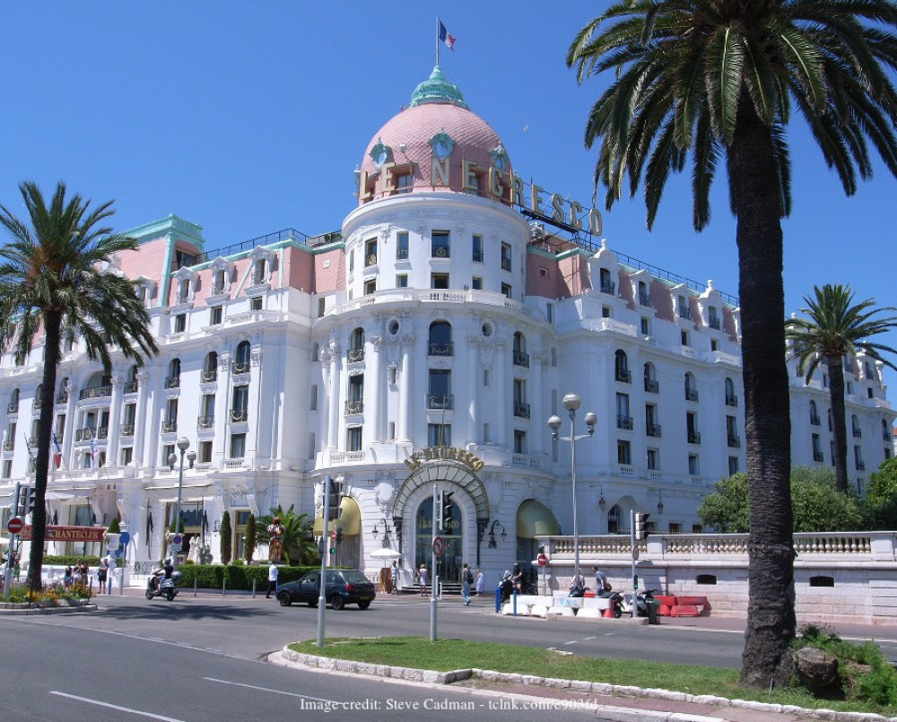 Private Half Day Tour of Nice by Car