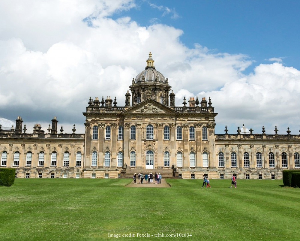 Bridgerton-Themed Castle Howard: Private Day Trip from York