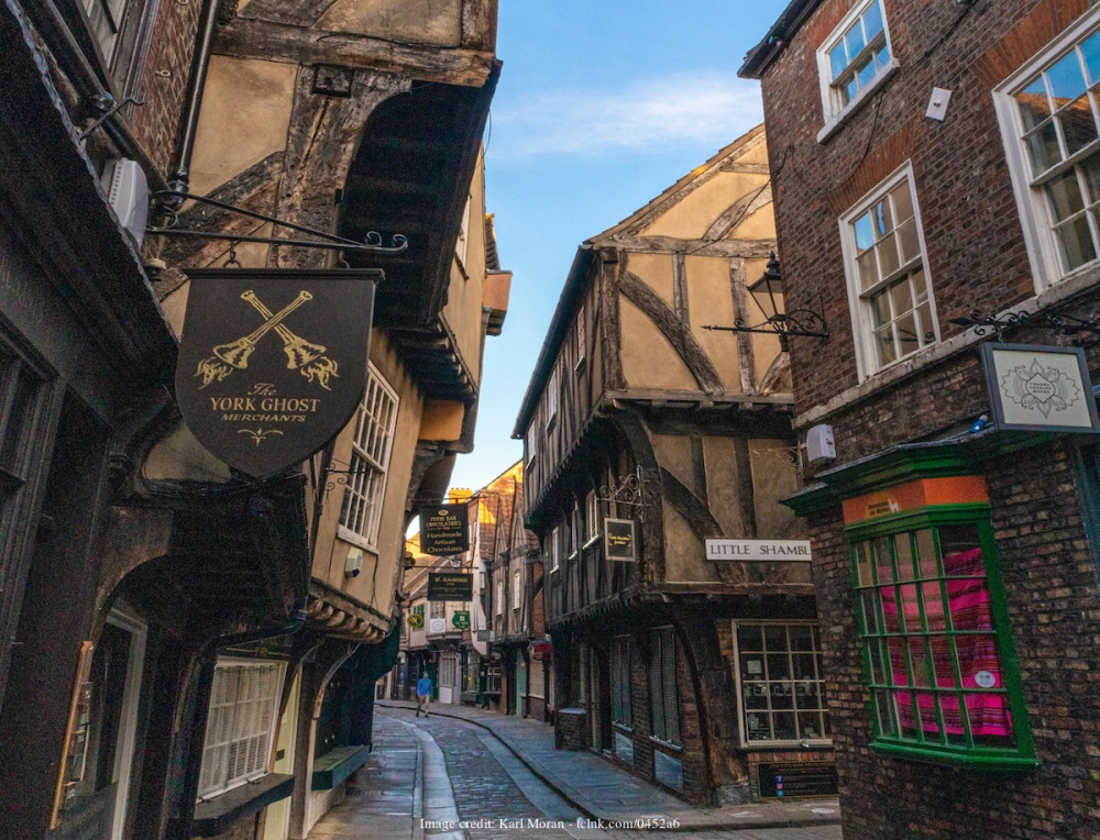 The Best of York Private Walking Tour: Landmarks & Hidden Gems