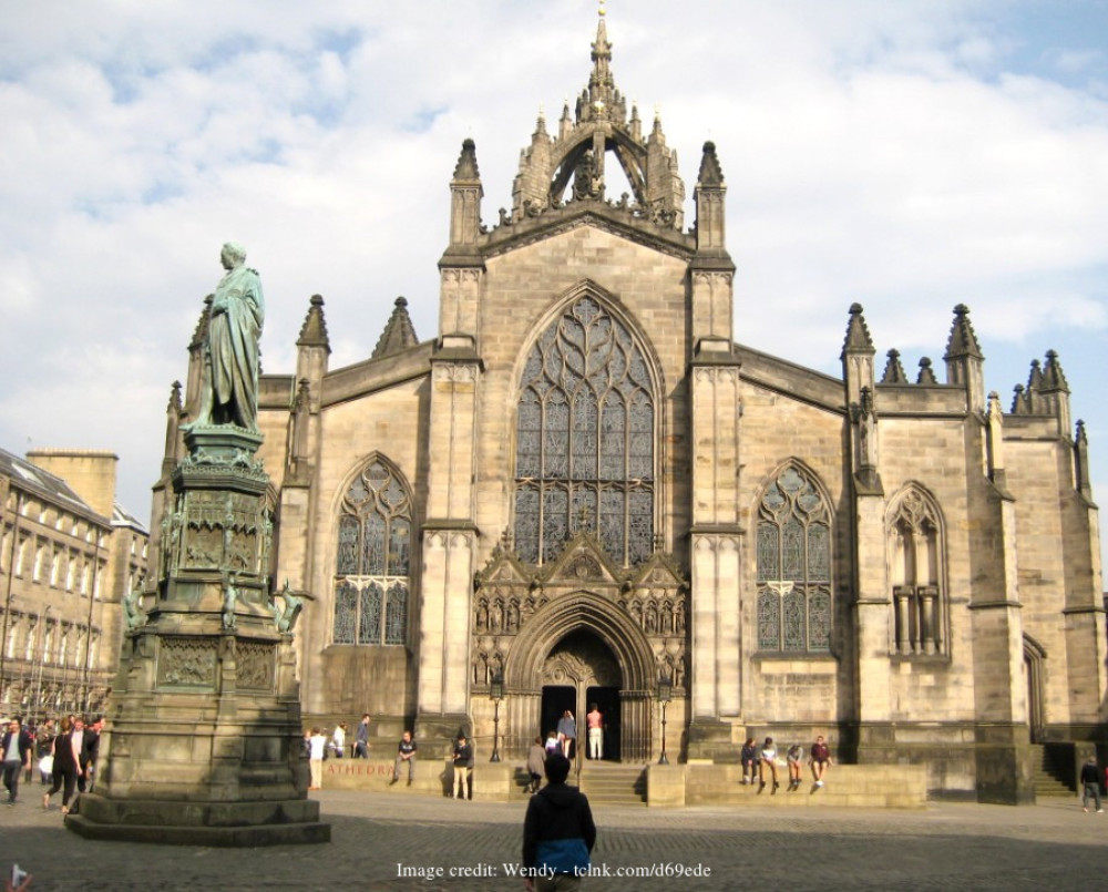 Secrets of the Royal Mile: Private 2.5-hour Walking Tour