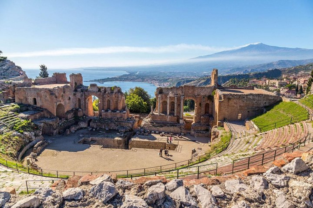 Private Mount Etna and Taormina Day Tour from Palermo