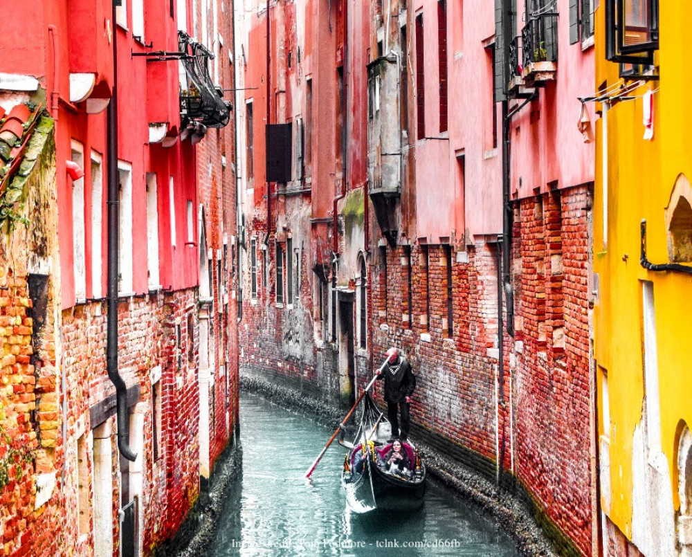 Murano and Burano by Luxury Water Taxi: Private tour from Venice