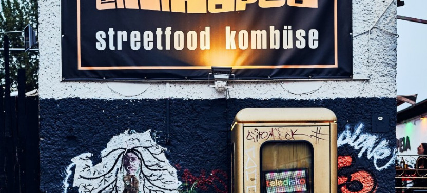 Flavours of Berlin: Private Food Tour including German Beer!