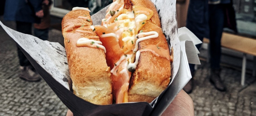 Flavours of Berlin: Private Food Tour including German Beer!