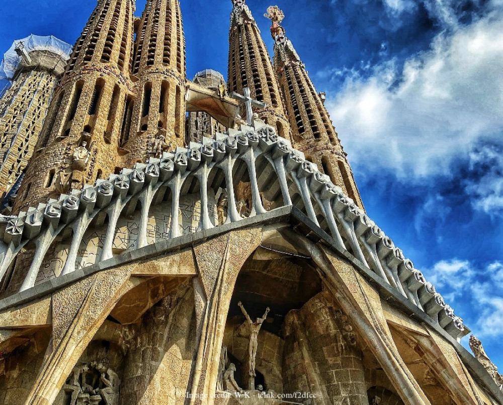 The Best of Antonio Gaudí in Barcelona: Private Full-Day Tour