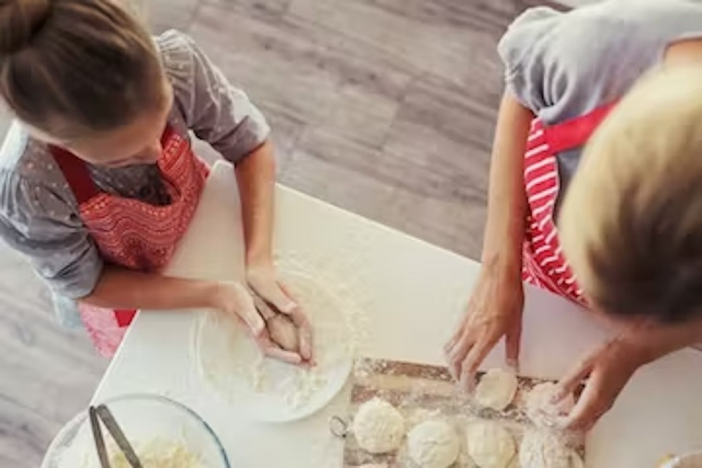 Cooking in Family Experience: Empanadas & Alfajores