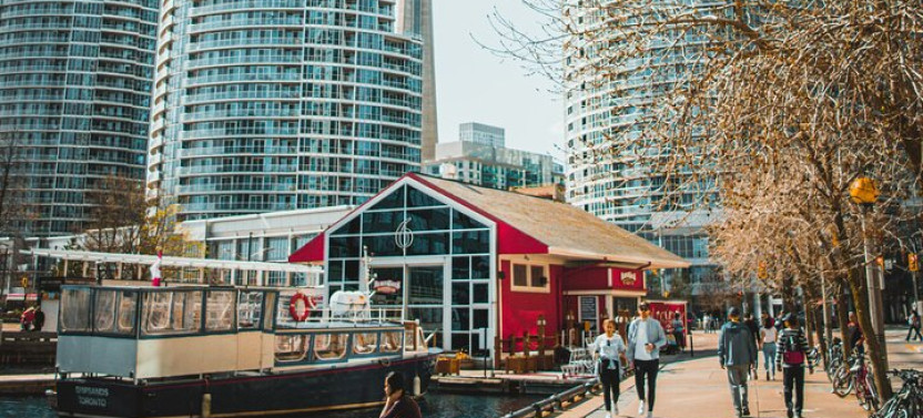 A Full Day In Toronto: Private And Personalized Tour