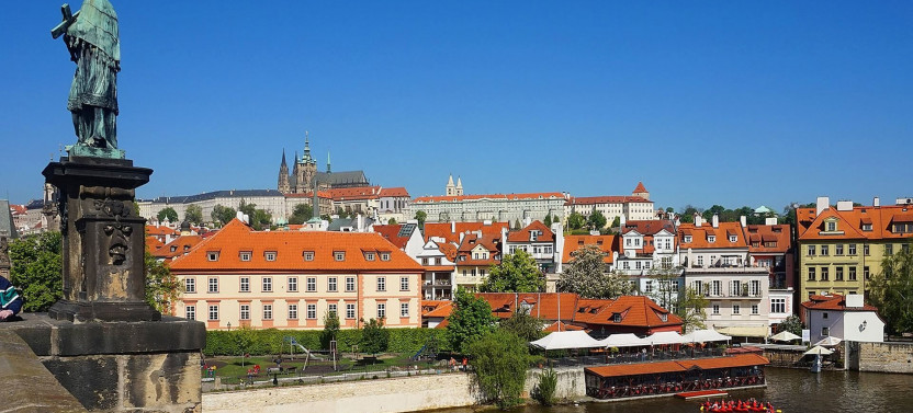Explore the Historic Prague Castle: Private Half-Day Walking Tour