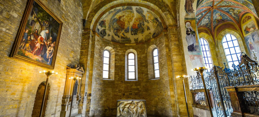 Explore the Historic Prague Castle: Private Half-Day Walking Tour