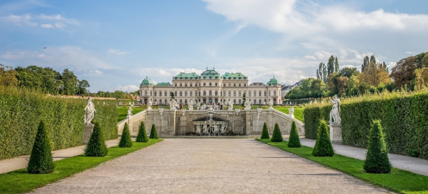 The Belvedere Palace & Gardens: Private 2.5-hour Guided Tour