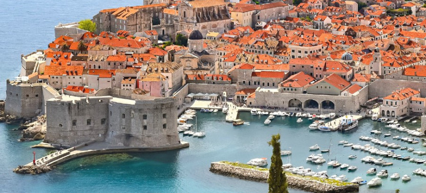 Dubrovnik Old Town & City Walls: Private Half-Day Walking Tour
