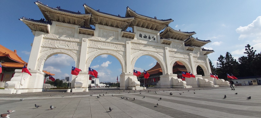 Taipei City Tour with National Palace Museum Ticket