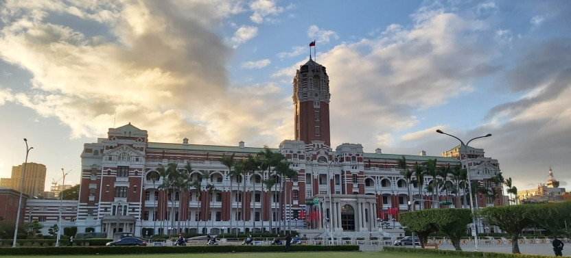 Taipei City Tour with National Palace Museum Ticket