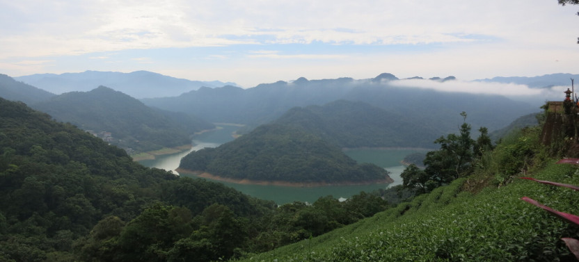 Thousand Island Lake & Pinglin Tea Plantation from Taipei