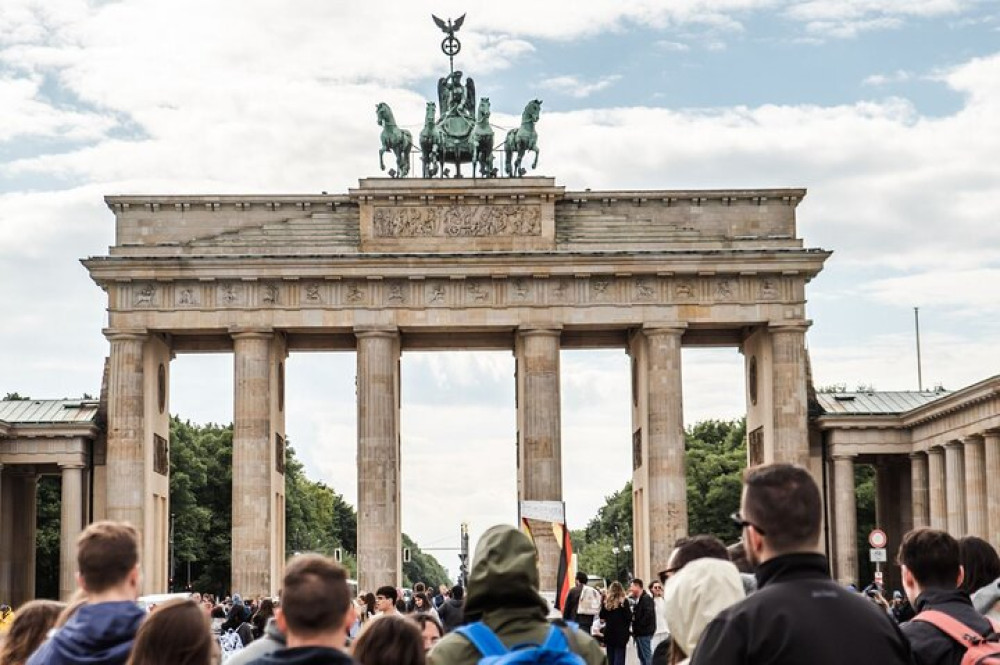 Berlin Private Tour: Highlights & Hidden Gems With A Local