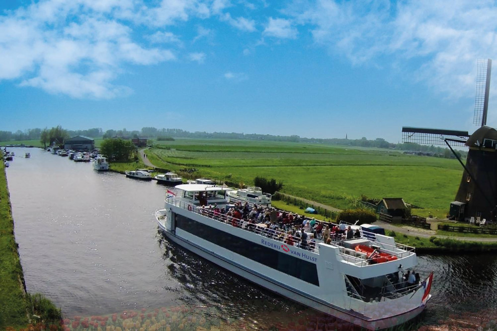 Tour to Keukenhof Gardens with Windmill Cruise
