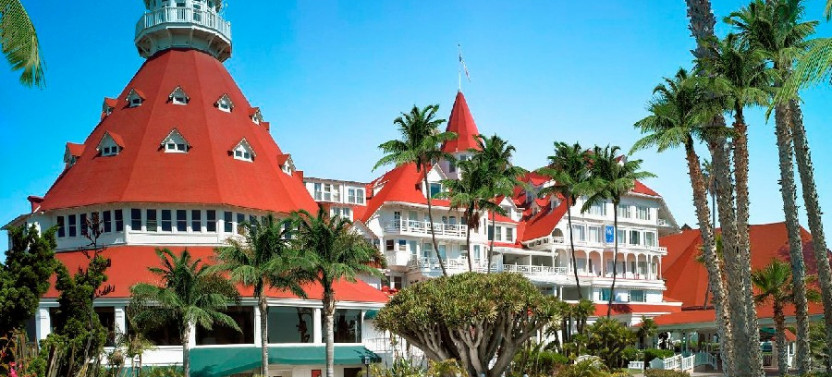 Discover San Diego's Beaches: Private Driving Tour