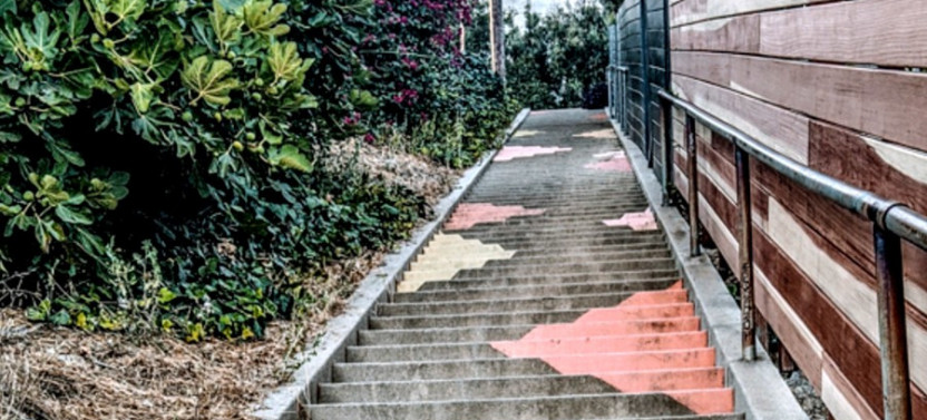 Silver Lake's Hidden Painted Stairways: Private Walking Tour