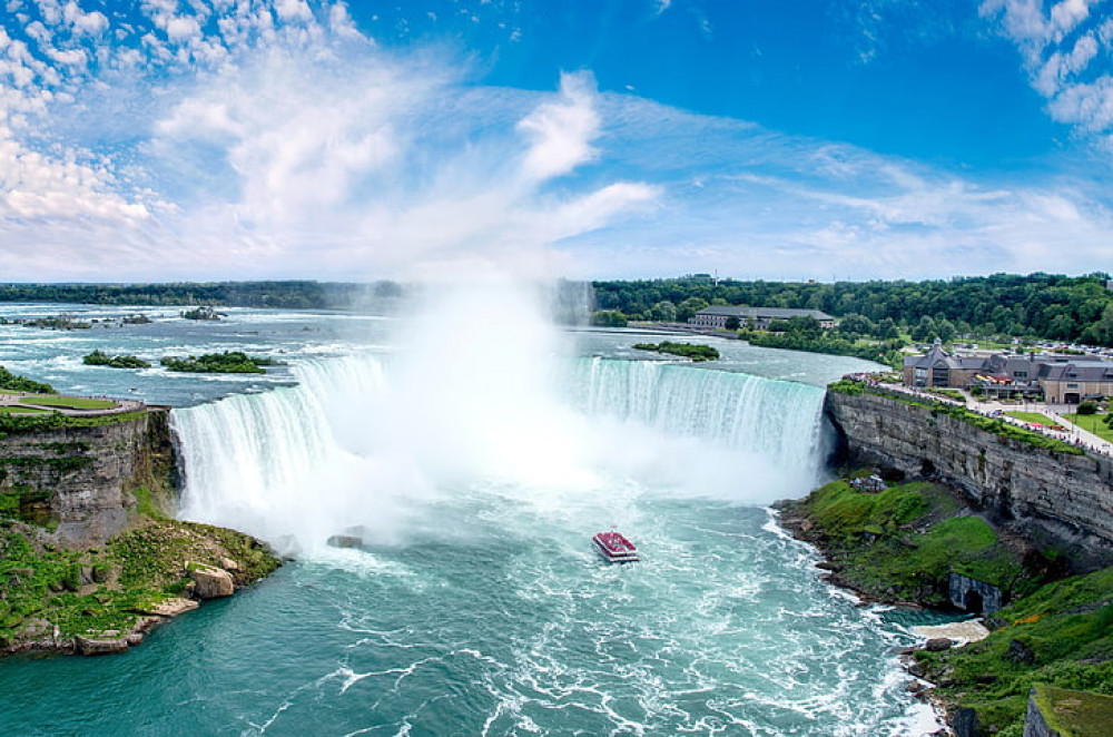 Private Luxury Niagara Falls Tour From Toronto (5-9 people)