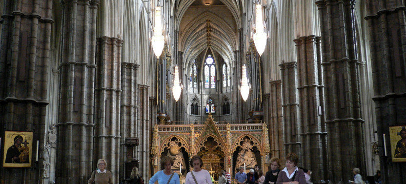 Buckingham Palace to Big Ben Walking Tour and Westminster Abbey Entry