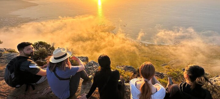Cape Town: Group Lion's Head Sunrise/Sunset Hike