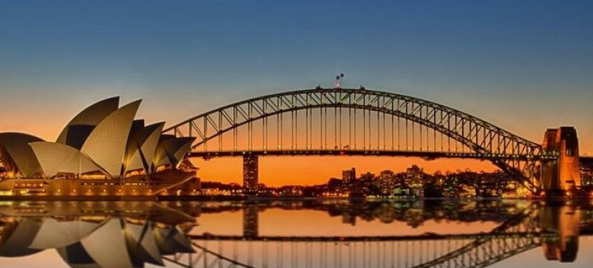 Sydney's Rocks & Darling Harbour With A Local: Private & Custom Tour