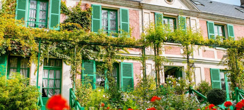 Monet’s Home, Giverny, & Versailles Guided Day Trip from Paris