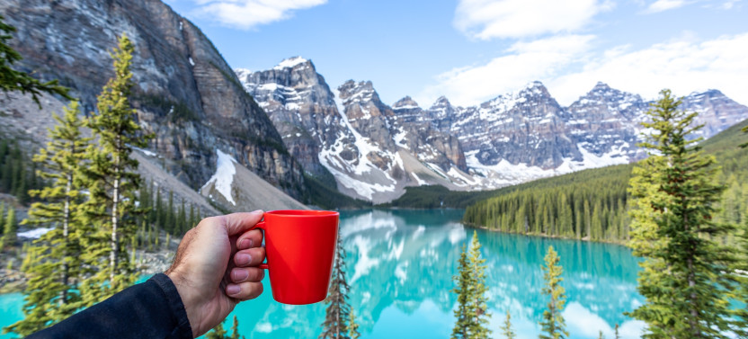 Small Group: Lake Louise & Moraine Lake Tour