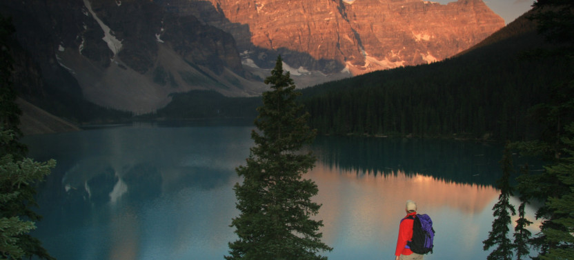 Small Group: Moraine Lake Sunrise Excursion & Lake Louise