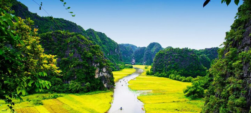 Full-day Ninh Binh Highlights Tour From Hanoi with Boat Ride & Cycling