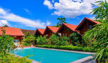 A picture of 2 Day Tour in Ninh Binh: Mua Cave- Tam Coc- Bai Dinh - Trang An