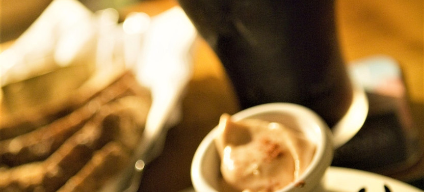 Traditional Evening Irish Food Tasting & Walking Tour of Galway City
