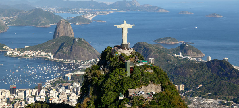 Full Day in Rio: Christ the Redeemer, Sugarloaf, Selarón & BBQ Lunch