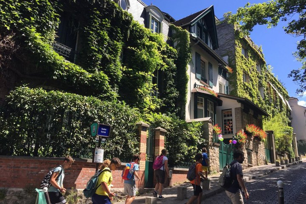 Montmartre Tour With A Local Guide: Private & 100% Personalized