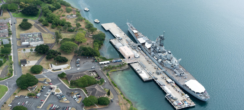 Private Pearl Harbor: Arizona Memorial, Missouri Battleship & City Tour