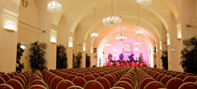 An Evening in Schoenbrunn Palace - Dinner & Concert