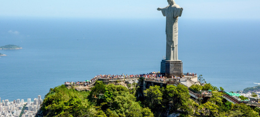 Half Day in Rio - Christ by Train, Maracanã, Sambadrome & Selarón Steps