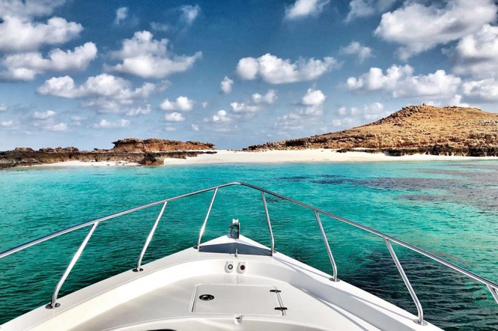 Private Boat Trip to Daymaniyat Islands