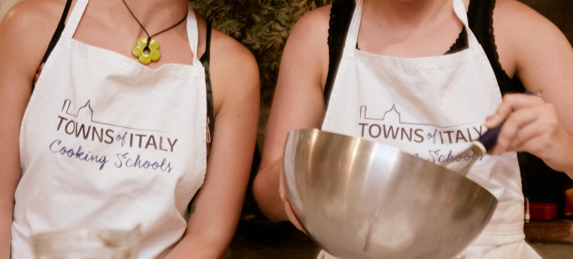 Nonna's Cooking Class in Florence: Market tour, Wine, Lasagna & Tiramisù