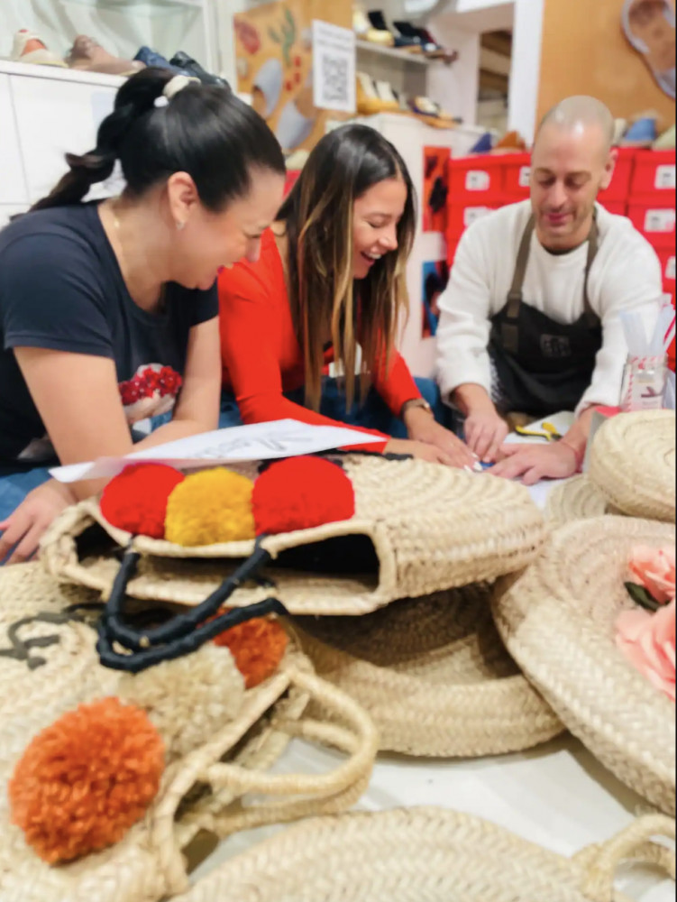 Design and Craft a Raffia Bag in Barcelona