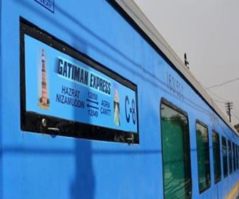 Taj Mahal Tour by Gatimaan Express Train