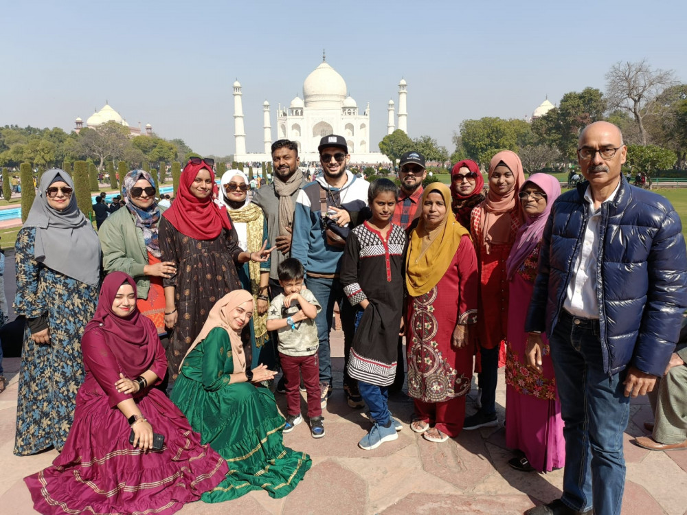 Same Day Taj Mahal Tour by AC Car (Express Way)